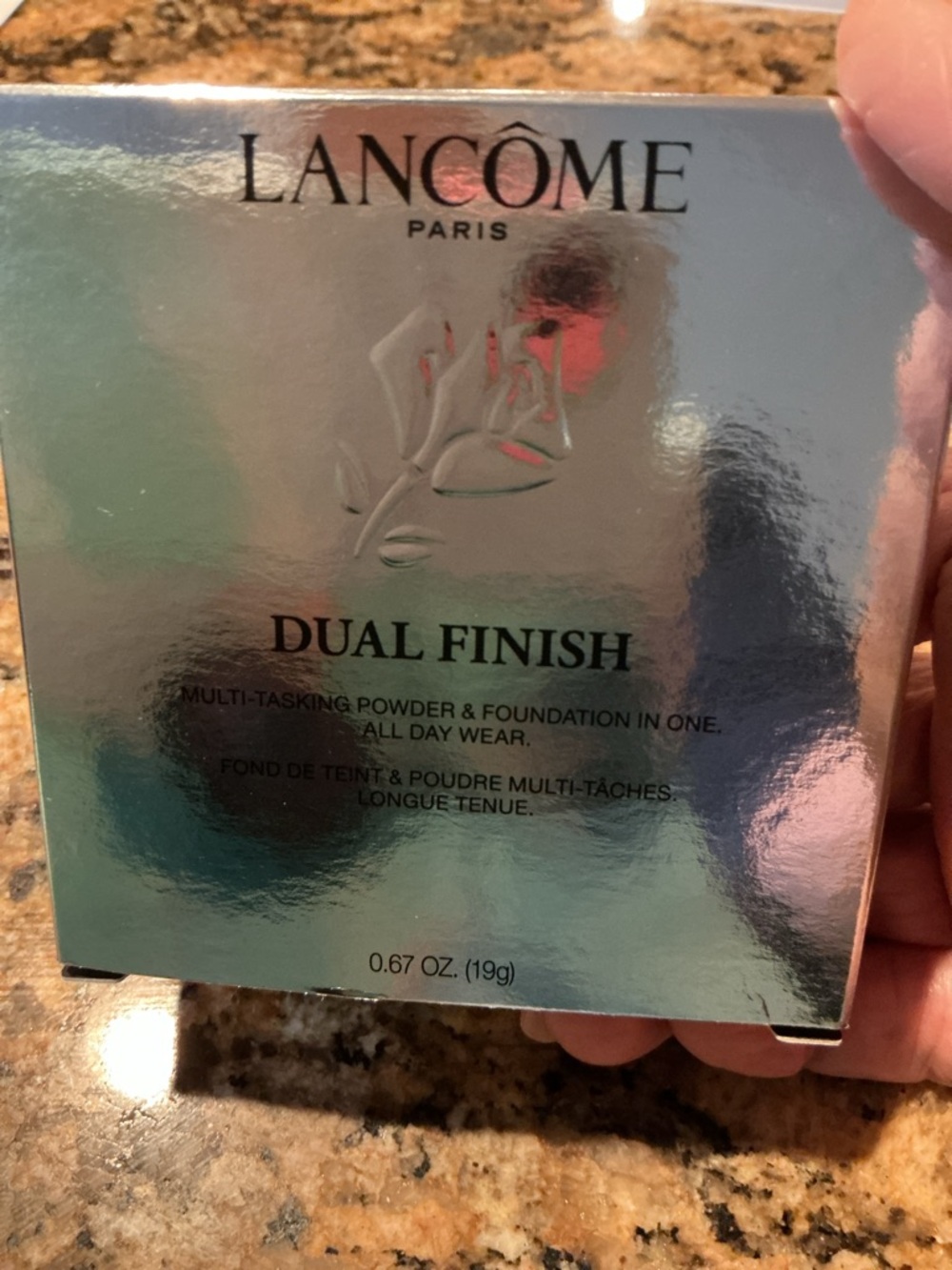 Lancome Dual Finish - Picture 2 of 3